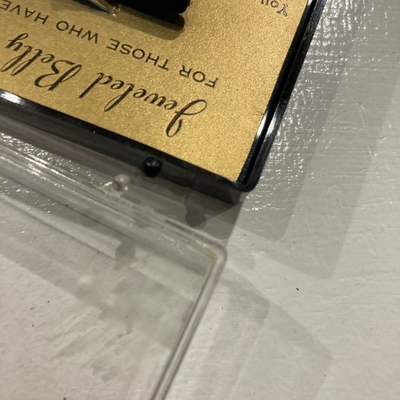 Jeweled Belly Button Brush with Lint Box - Picture 4 of 5